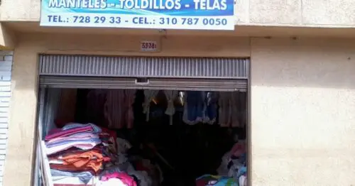 CORTINAS & RETAZOS CORTINAS & RETAZOS